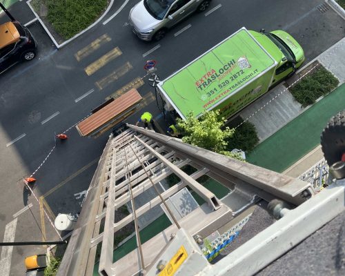 servizio programmato di noleggio scala aerea a Monza